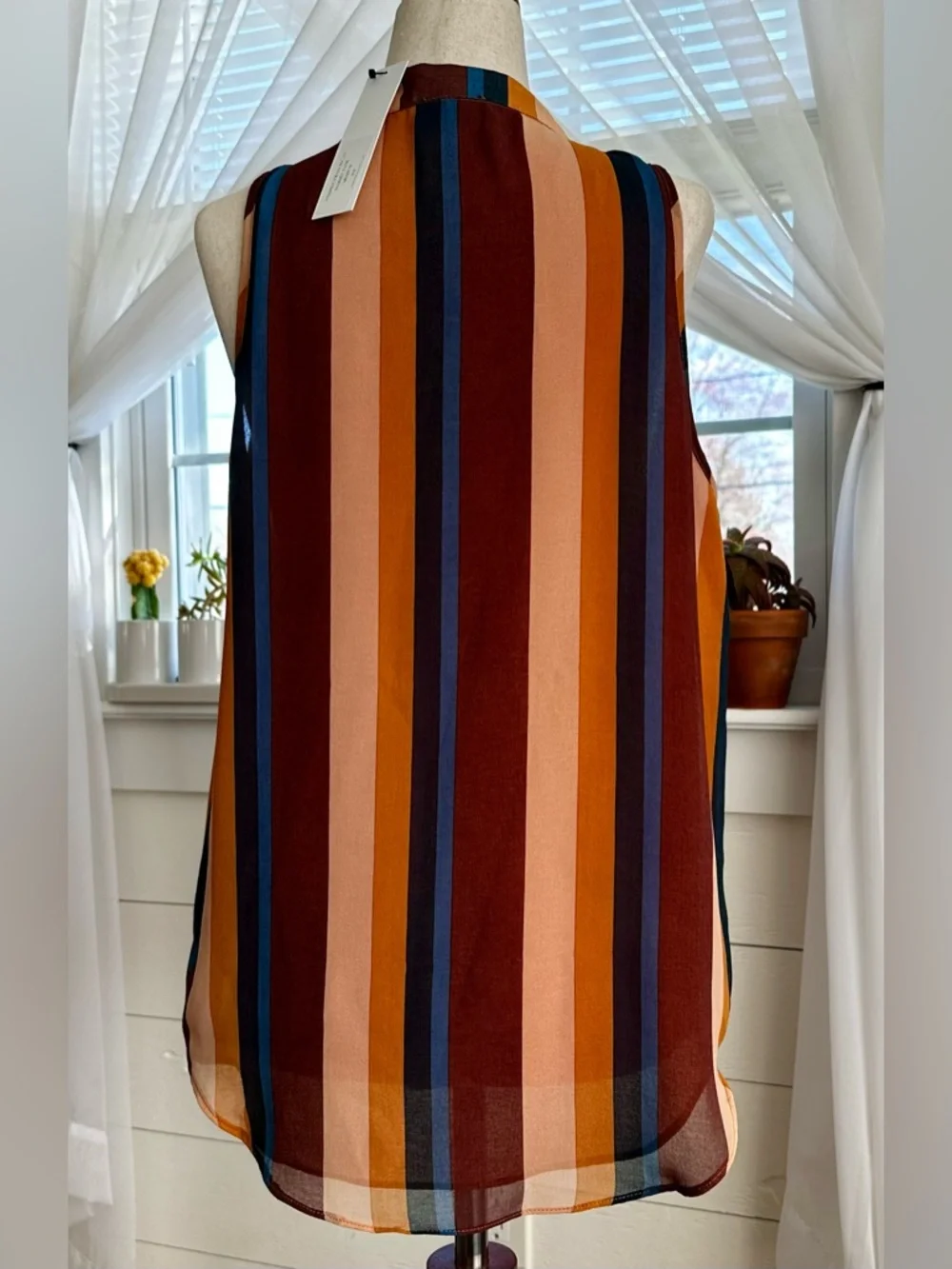 VICI Striped Franciscan Damsel Sleeveless Blouse. Split Neckline Size: Medium